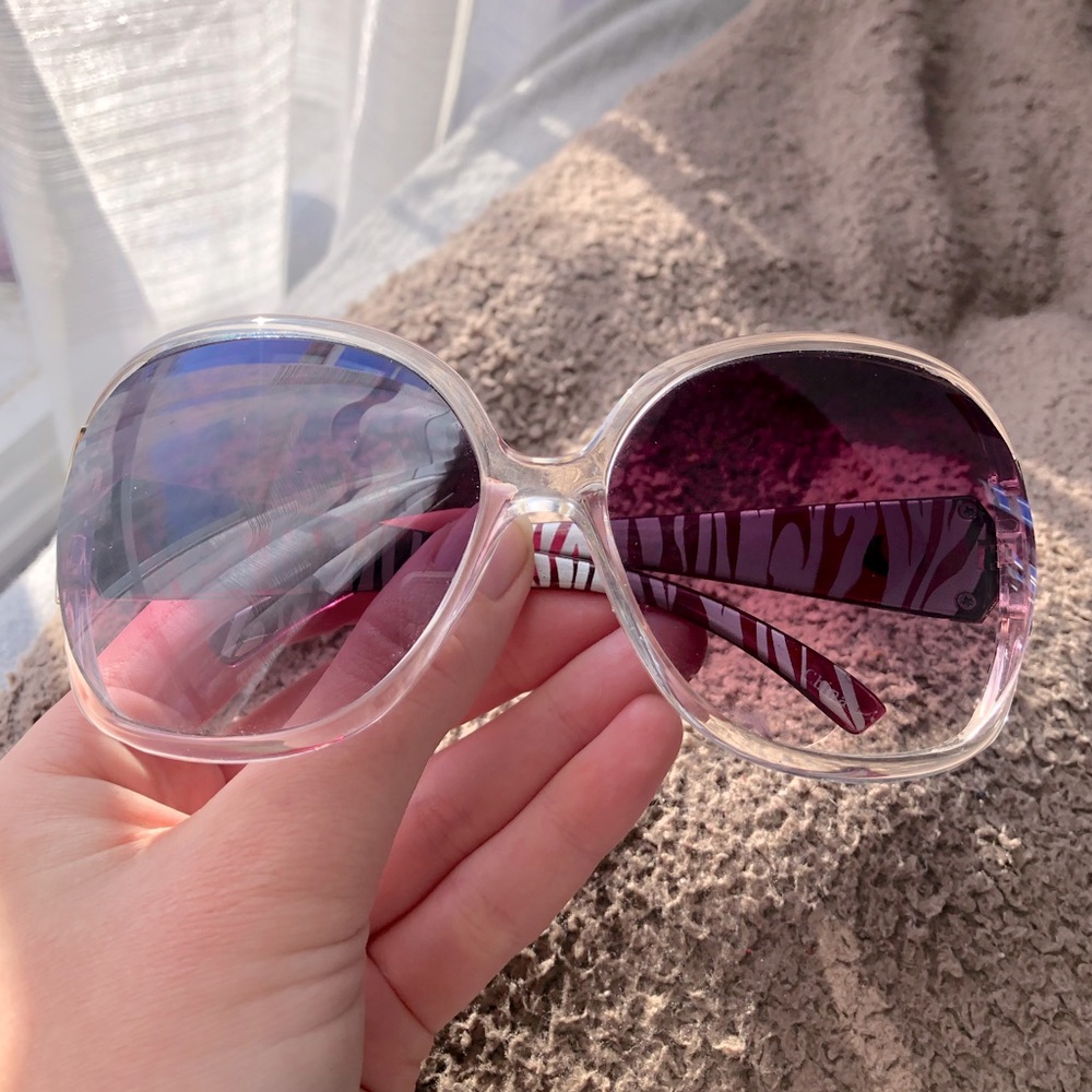FREE W ANY PURCHASE bundle Identity sunglasses purple beach zebra sexy y2k 90’s